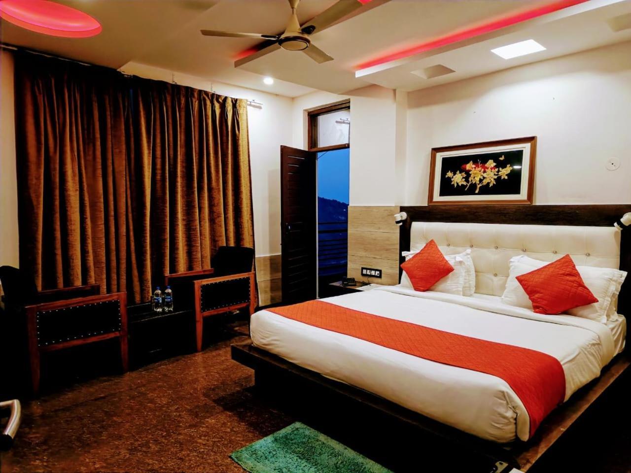 King Castle Mcleodganj-Centrally Heated And Air Cooled- Near Mall Road - Free Parking Дармсала Экстерьер фото