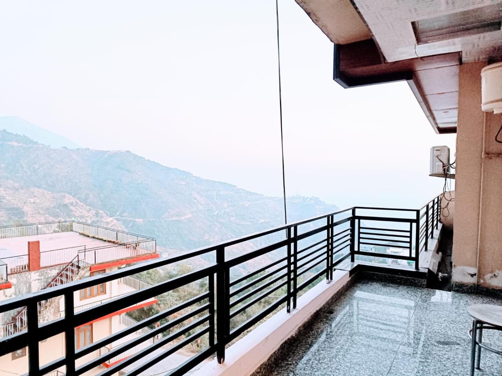 King Castle Mcleodganj-Centrally Heated And Air Cooled- Near Mall Road - Free Parking Дармсала Экстерьер фото