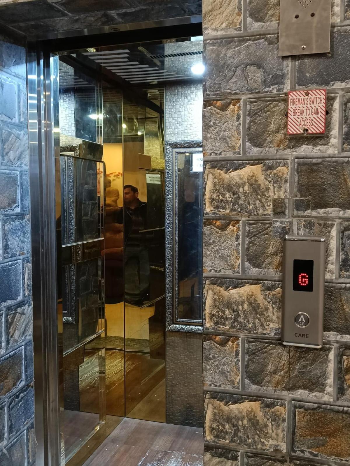 King Castle Mcleodganj-Centrally Heated And Air Cooled- Near Mall Road - Free Parking Дармсала Экстерьер фото
